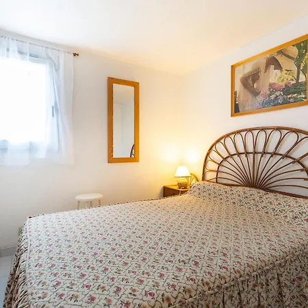 1 Bedroom And Mezzanine For 6 別荘